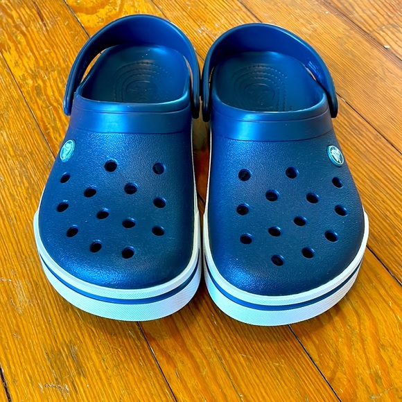 Crocs - Picture 2 of 4